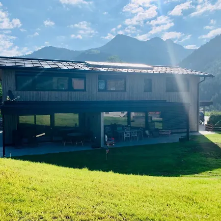 شقة Kracha Alpinlodge